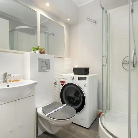 Arciszewskiego Beautiful In By Renters Apartamento Poznan